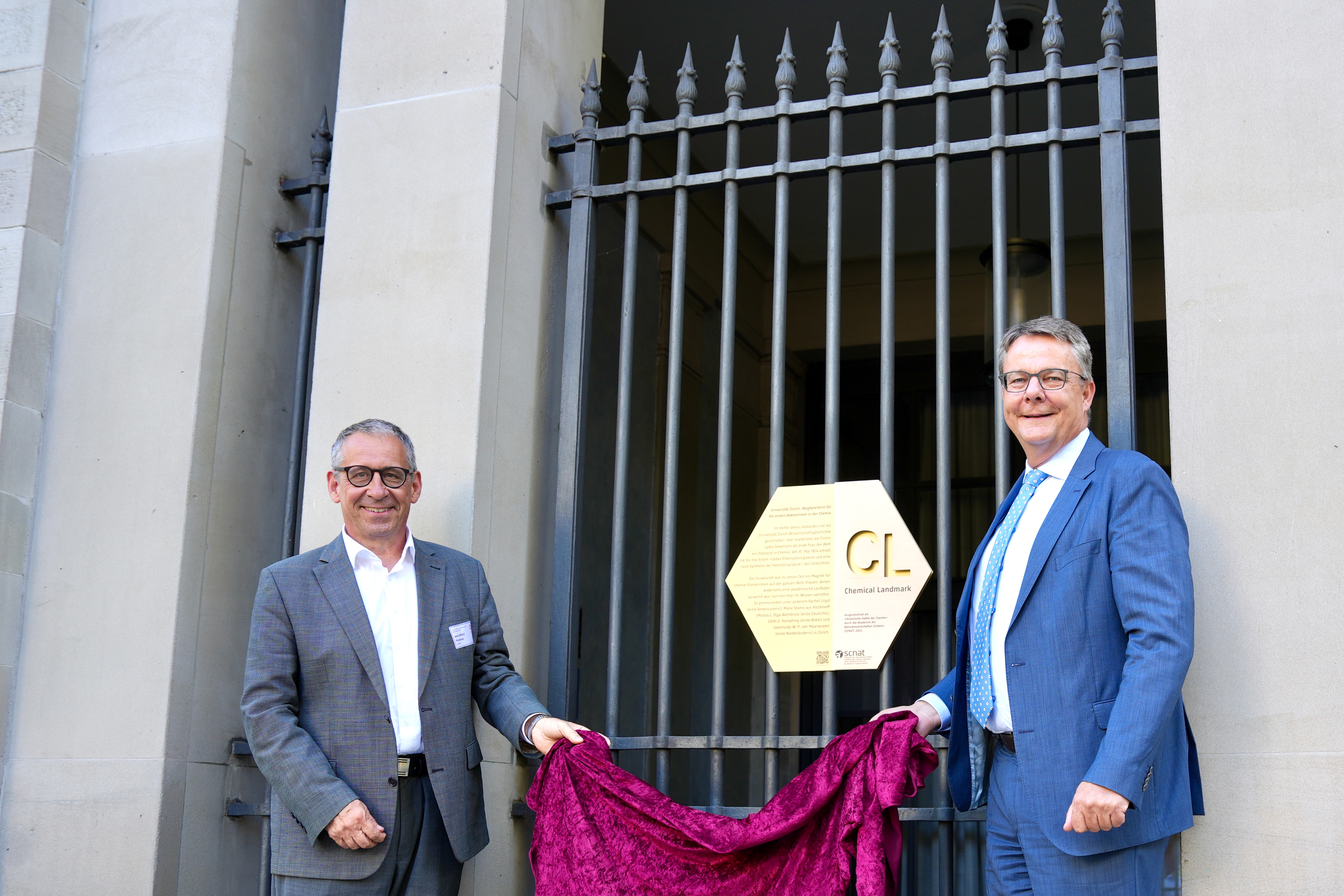 Unveiling Plaquette_8